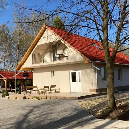 Megnyugtat-lak Vendeghaz Tokaj